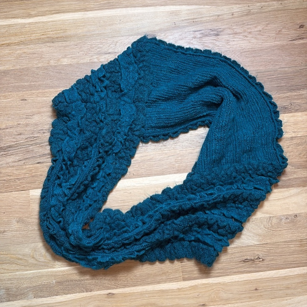 Charlie Paige Deep Teal Knit Infinity Scarf Women’s OS - Picture 4 of 8